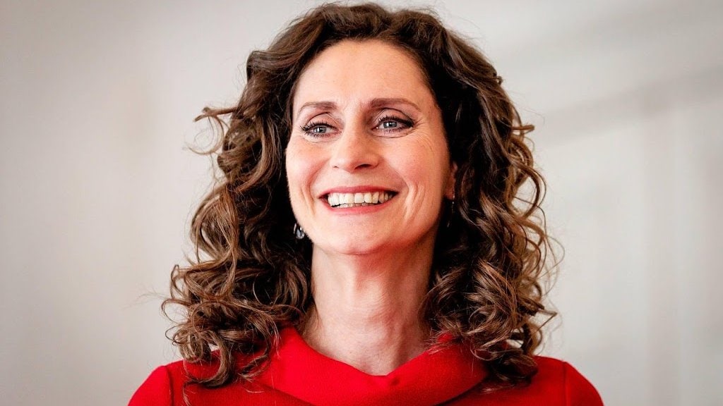 Pia Douwes moet Best of Broadway-rol neerleggen