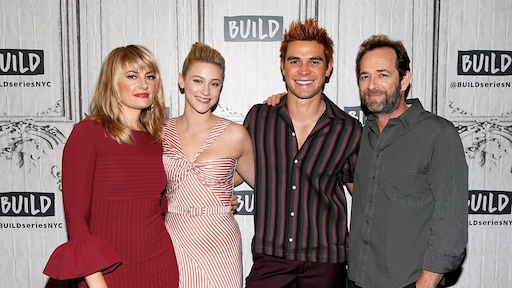 Riverdale neemt afscheid personage Luke Perry in seizoen vier