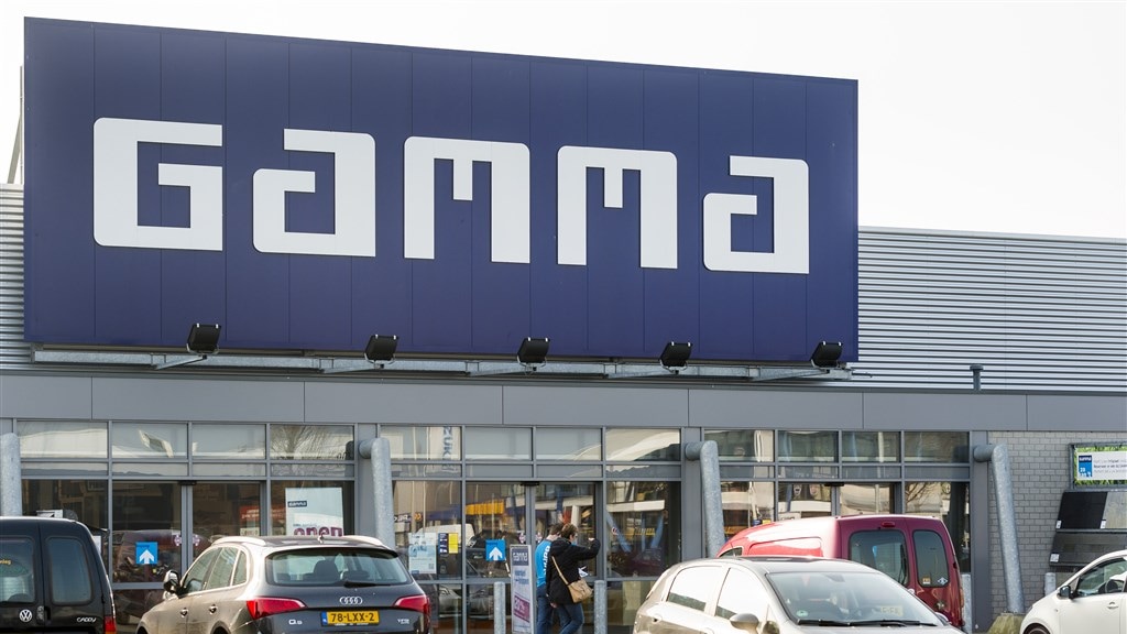 Gamma ontslaat zwangere caissière na misbruik voordeelkaart