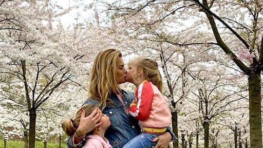 Lief! Nicolette van Dam verrast door dochtertje