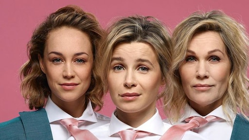 Tanja Jess samen met Anouk en Victoria op de bühne