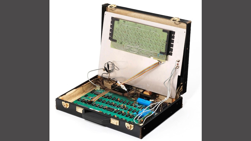 Christie's veilt peperdure Apple 1-computer: 'Wel een bij elkaar geraapt zooitje'