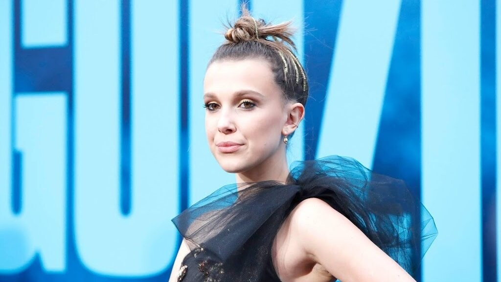 15-jarige Millie Bobby Brown mag autorijden