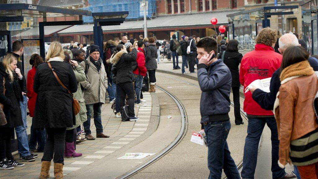 Chaos verwacht door ov-staking: 'Werk thuis als dat kan'