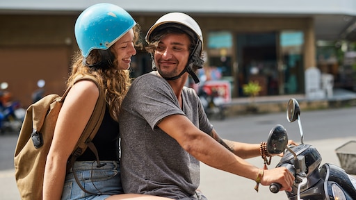 Schaafwonden en botbreuken: scooter huren op vakantie gaat steeds vaker mis