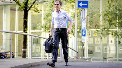Rutte aangeschoven bij pensioenoverleg