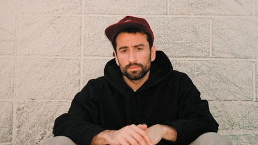 Zanger Dotan gaat weer de bühne op