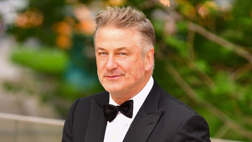 Alec Baldwin aan het spit tijdens Roast Comedy Central