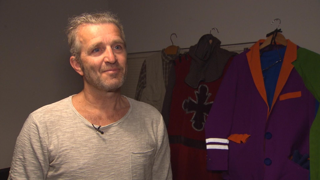 Feestacteur Rene van de Schuur.