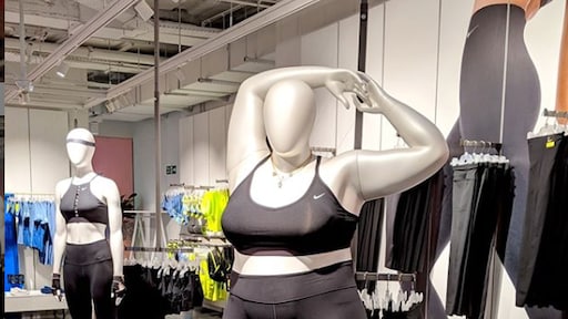 Nike flikt het weer en komt met curvy paspoppen