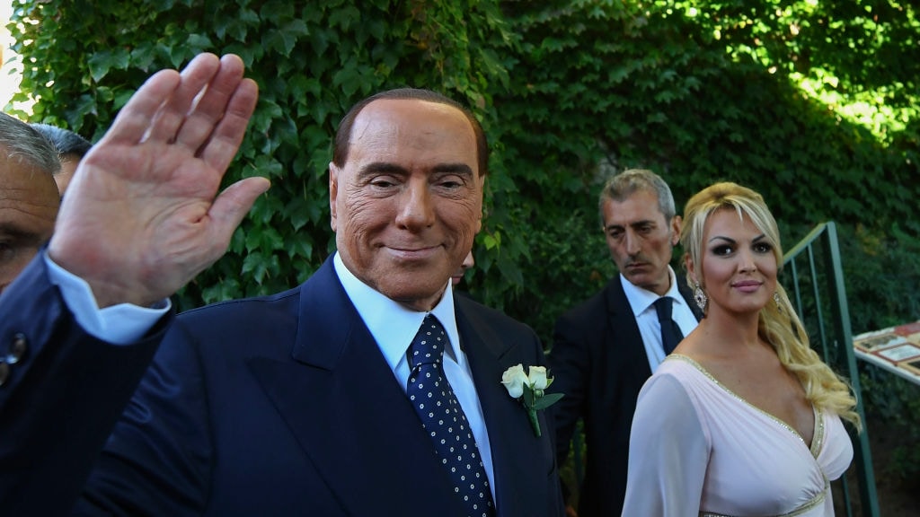Berlusconi behoudt macht Mediaset dankzij Nederlandse wet