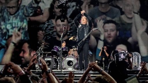 Metallica eert André Hazes met cover Bloed, Zweet en Tranen