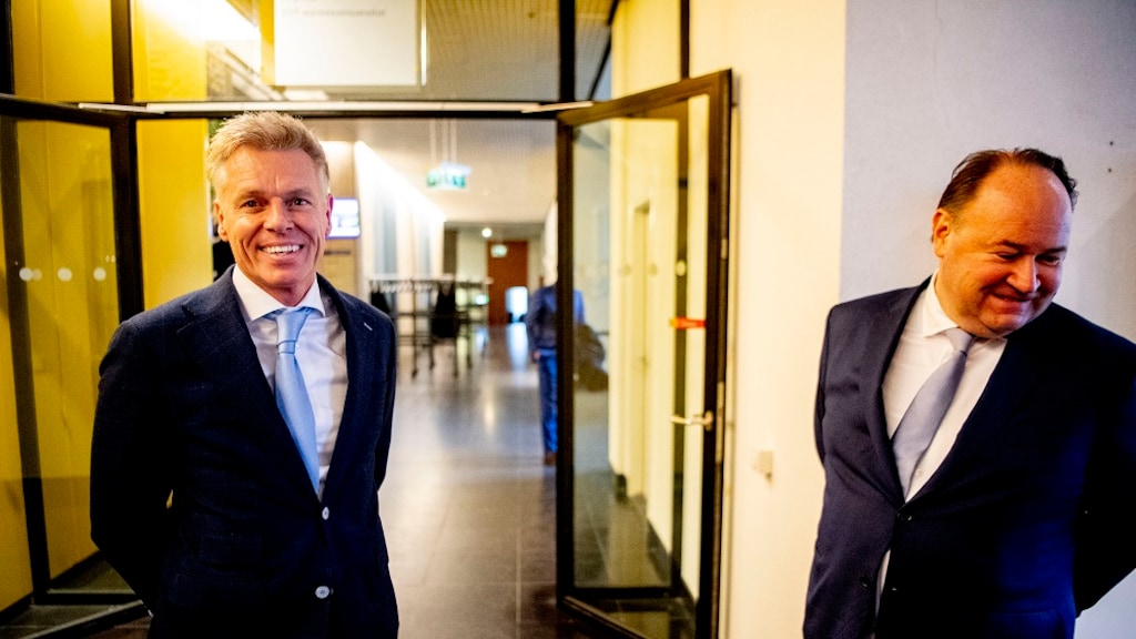 Rob Roos (l) samen met Forum-politicus Henk Otten.