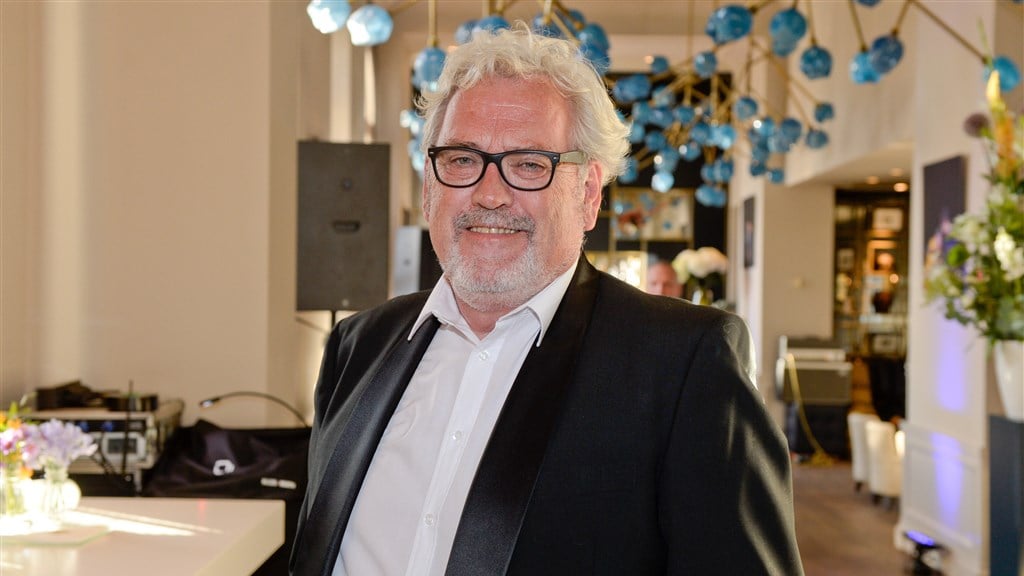 Ernst Daniël Smid vindt liefde bij moeder Pleun Bierbooms