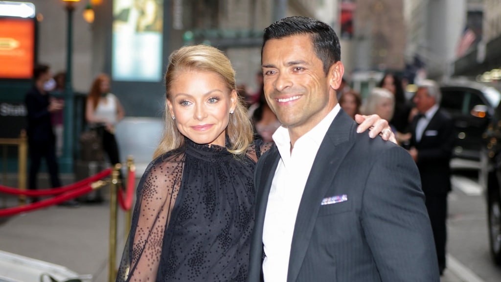 Dochter Riverdale-Mark Consuelos betrapte hen in de slaapkamer