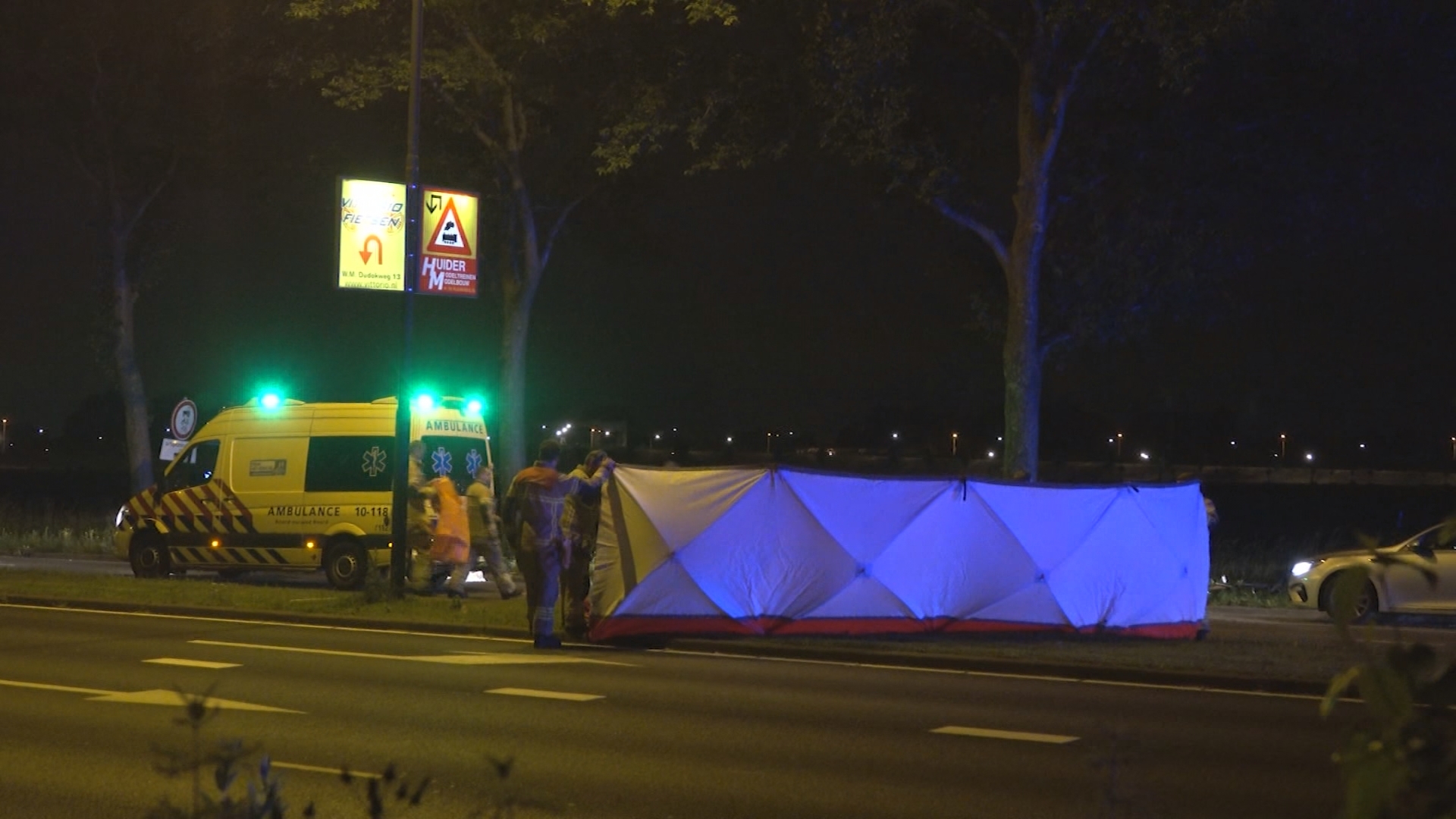 Meisje (15) doodgereden, politie kijkt of er straatrace werd gereden