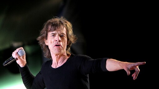 Mick Jagger treedt weer op na operatie