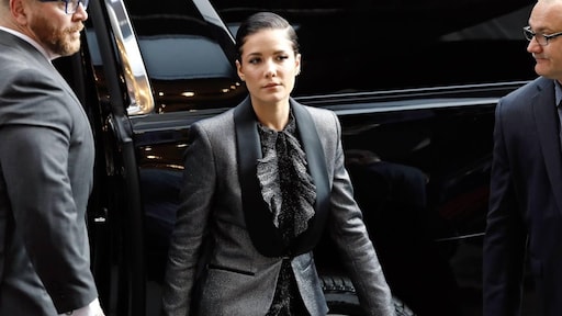 Halsey laat okselhaar staan voor tijdschriftcover