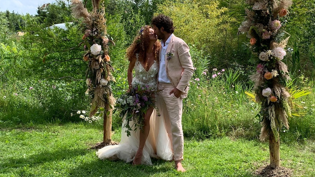 ZIEN: Katja en Freek stiekem gisteren al getrouwd