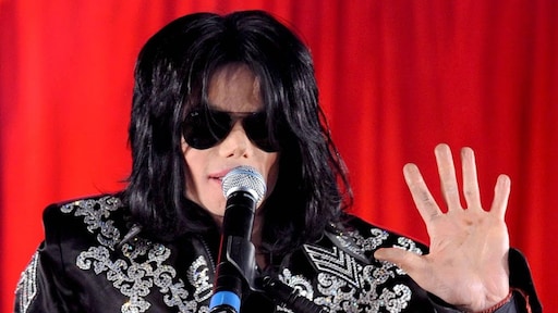 Michael Jackson nog steeds topverdiener onder overleden sterren