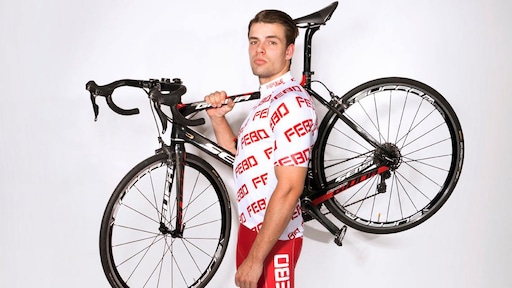 Flitsend op de fiets: FEBO verkoopt fietstenue