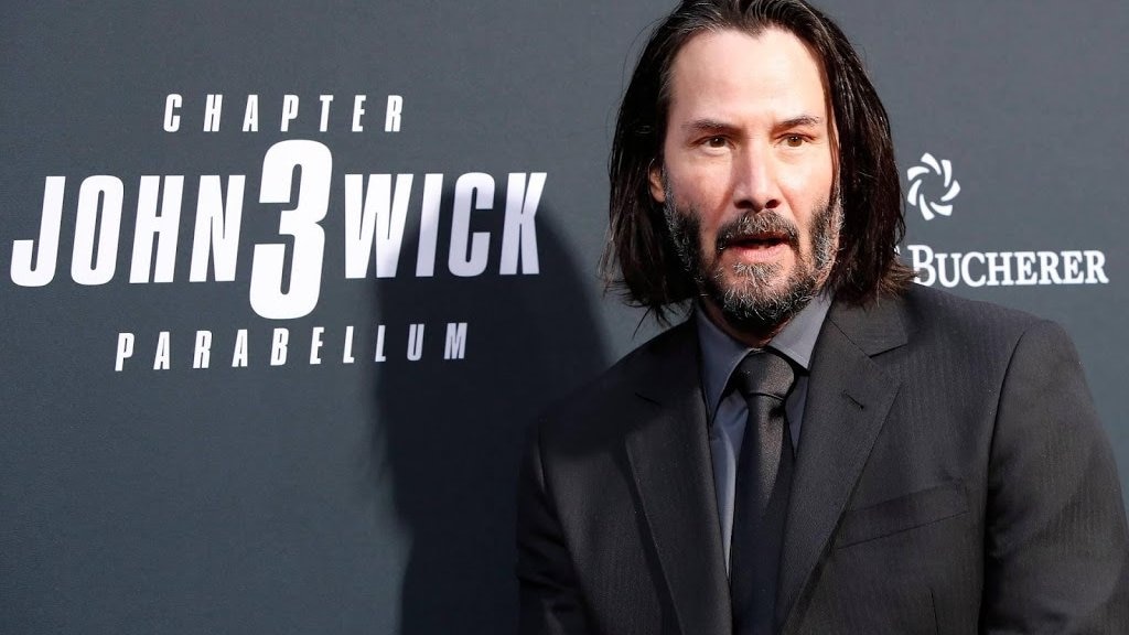 Keanu Reeves veroordeelt geweld in bios Italië