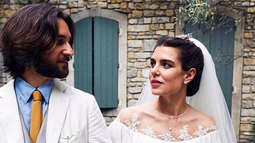 Kleindochter Grace Kelly nu ook voor de kerk getrouwd