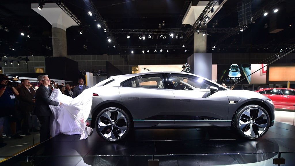 De onthulling van de volledig elektrische Jaguar I-Pace eind 2016.