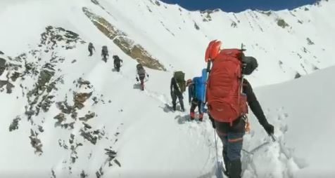 Laatste beelden van verongelukte groep klimmers Himalaya