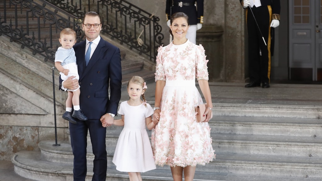 Kroonprinses Victoria neemt 7-jarige dochter mee naar Metallica