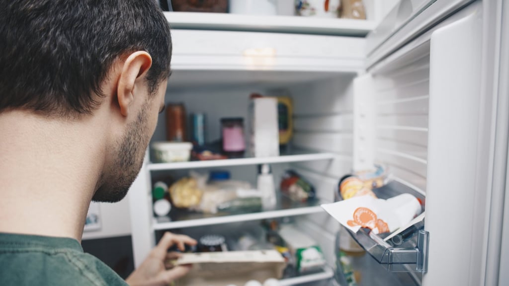 Ga je op vakantie? Zo voorkom je voedselverspilling