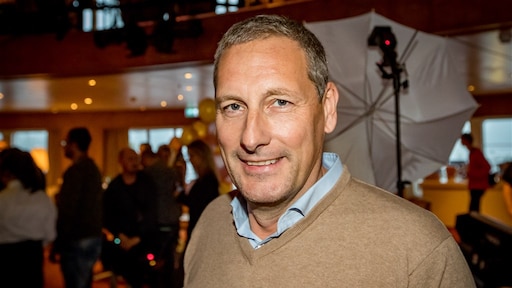 Art Rooijakkers heeft zomerdate met Gert Verhulst