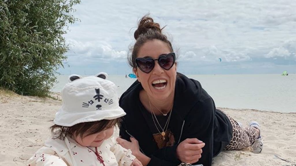 Naomi van As in de stress: 'Loopt Kae nu al achter?'