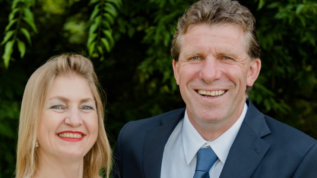 Boer Olke zegt 'I do' tegen zijn nieuwe vrouw Hilda