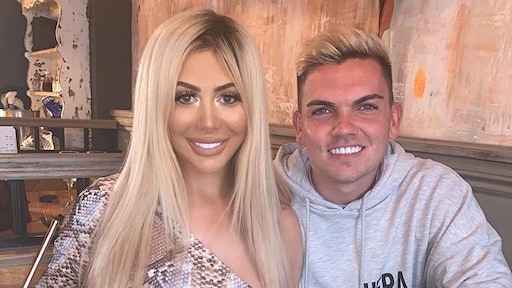 Geordie Shore-Chloe laat tattoo Sam aanpassen