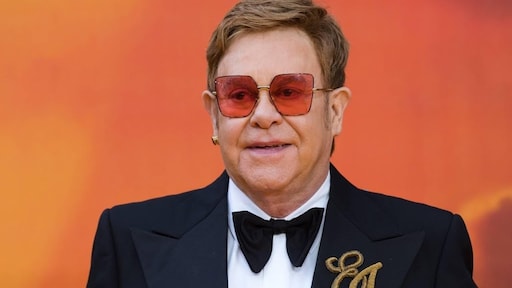 Elton John viert 29 jaar nuchter