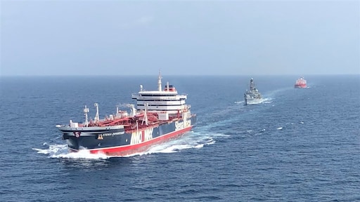 Wel of niet varen na wapenstilstand? Zo'n 100 Nederlandse schepen nog vast