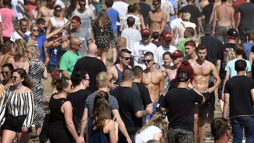 'Driekwart festivalbezoekers heeft poepbacterie op handen'