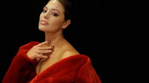 Zwangere Ashley Graham deelt naaktfoto met bijzondere boodschap