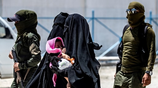 D66 na onrust in Syrië: IS-terroristen toch in Nederland berechten