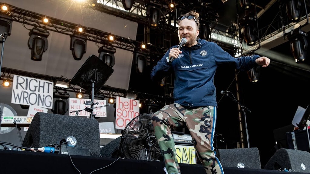 Arjen Lubach wil optreden tijdens jubileumsfeest De Kast