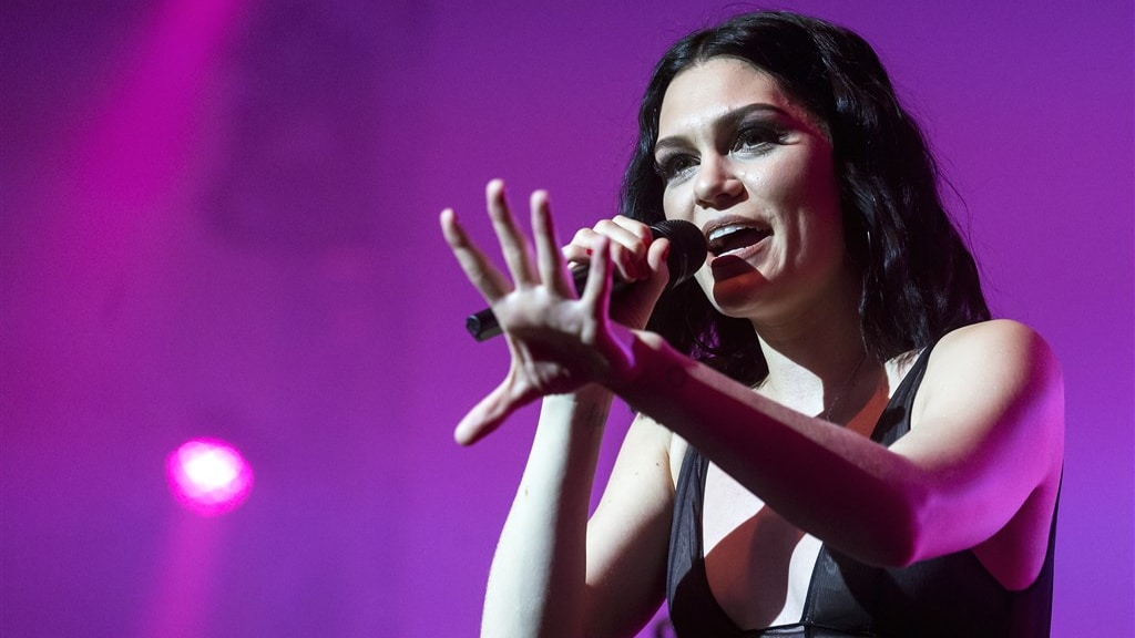 Jessie J: 'Alleen twee van mijn tanden zijn nep'