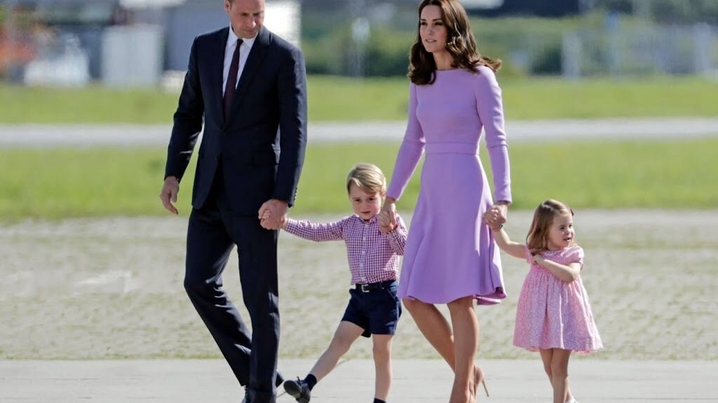 Ballerina's dansend in protest na sneer over prins George