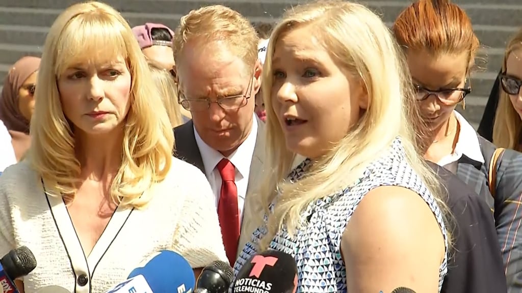 'Seksslavin' van Epstein roept Britse prins Andrew op uit te komen over misbruikschandaal