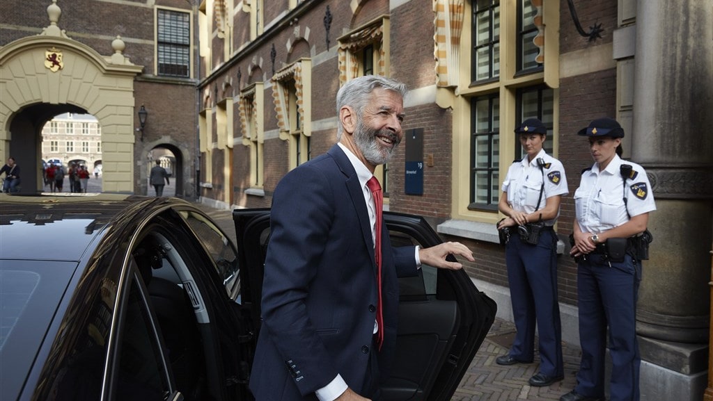 De baard van oud-minister Ronald Plasterk.