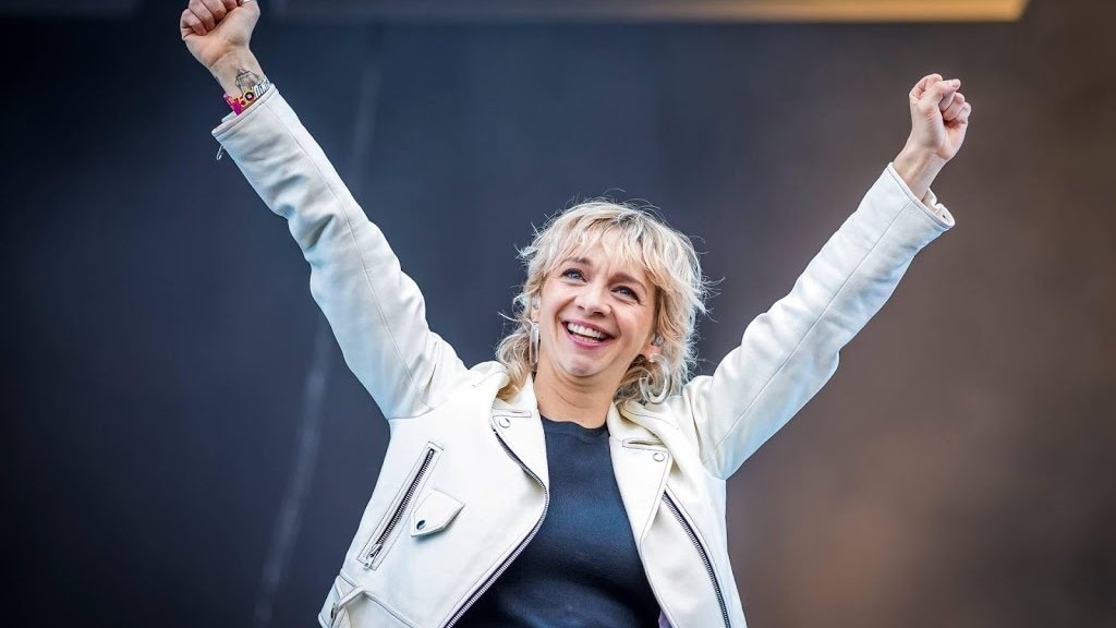 Krezip krijgt platina plaat voor Lost Without You