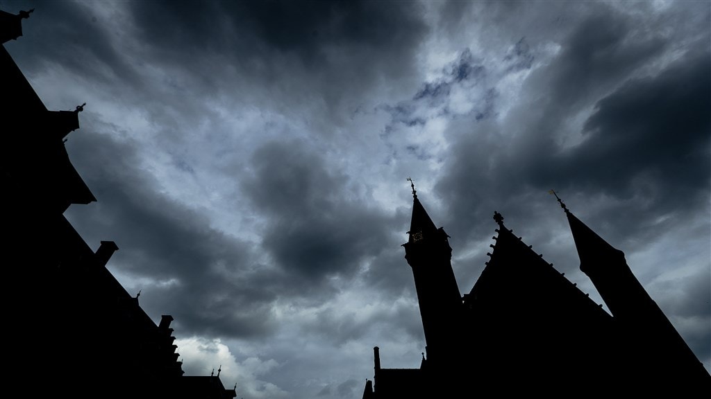 Architect renovatie Binnenhof opzijgezet, krijgt 2,7 miljoen euro mee