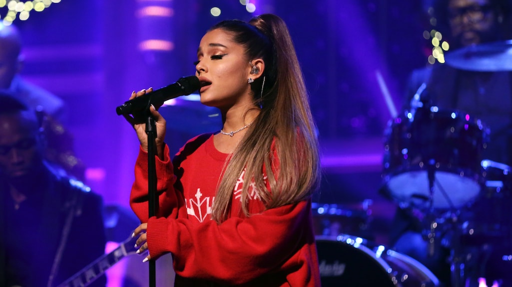 RuPaul's Drag Race-Farrah Moan boos op Ariana Grande