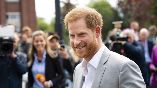 Prins Harry krijgt geen genoeg van stroopwafels