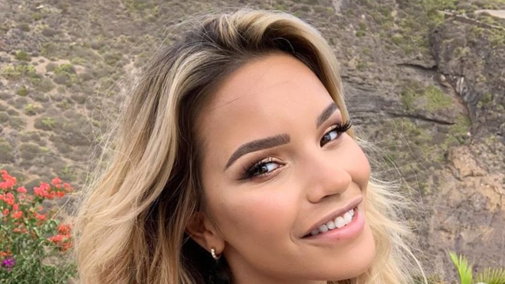 Monica Geuze showt eerste beelden Love Island-villa